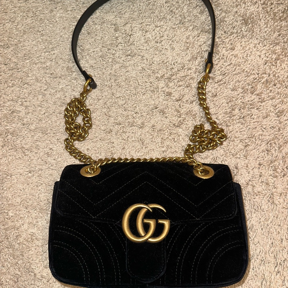 Gucci Black and Gold GG Marmont Shoulder Bag